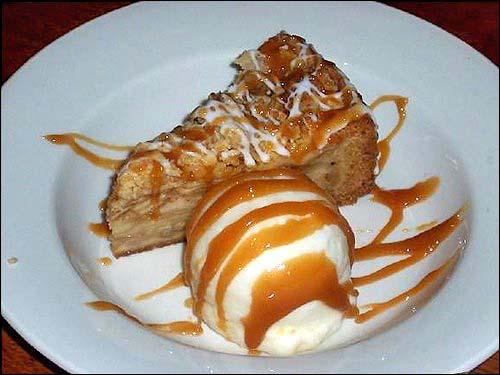 Apple Caramel Pie