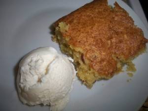 Apple Crisp Cake