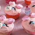 Miss Piggy Cupcakes